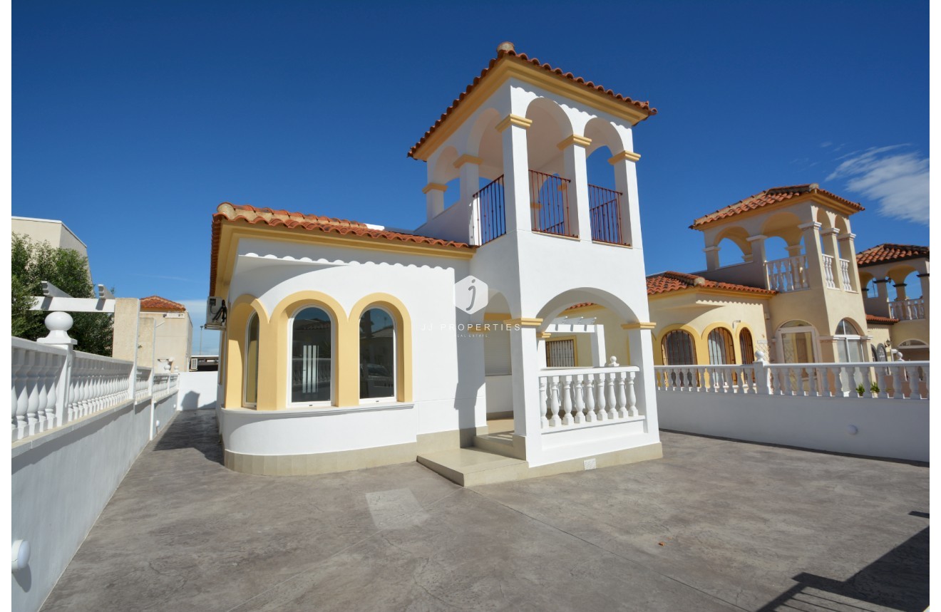 Tweedehands - Villa -
Algorfa - Inland
