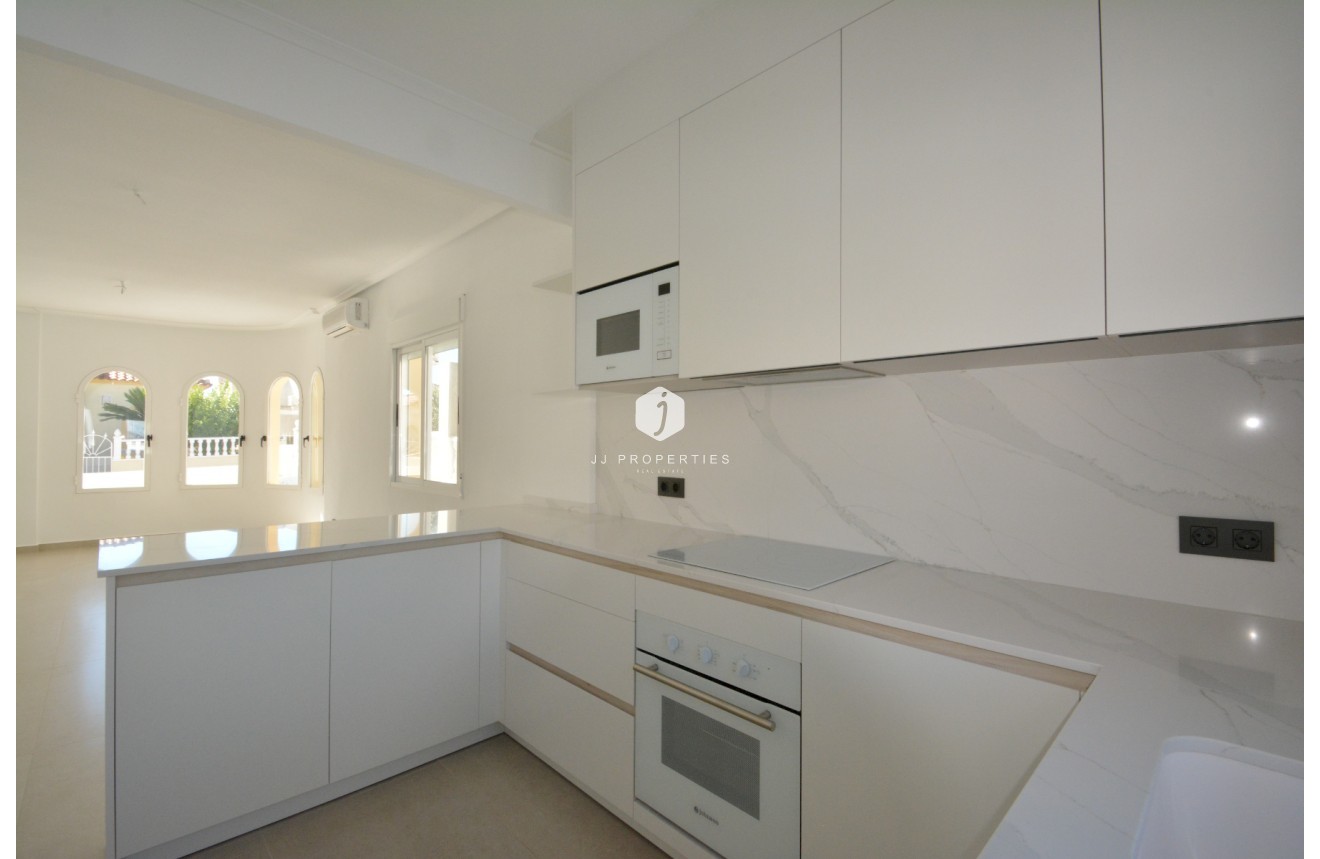 Tweedehands - Villa -
Algorfa - Inland