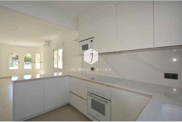 Tweedehands - Villa -
Algorfa - Inland