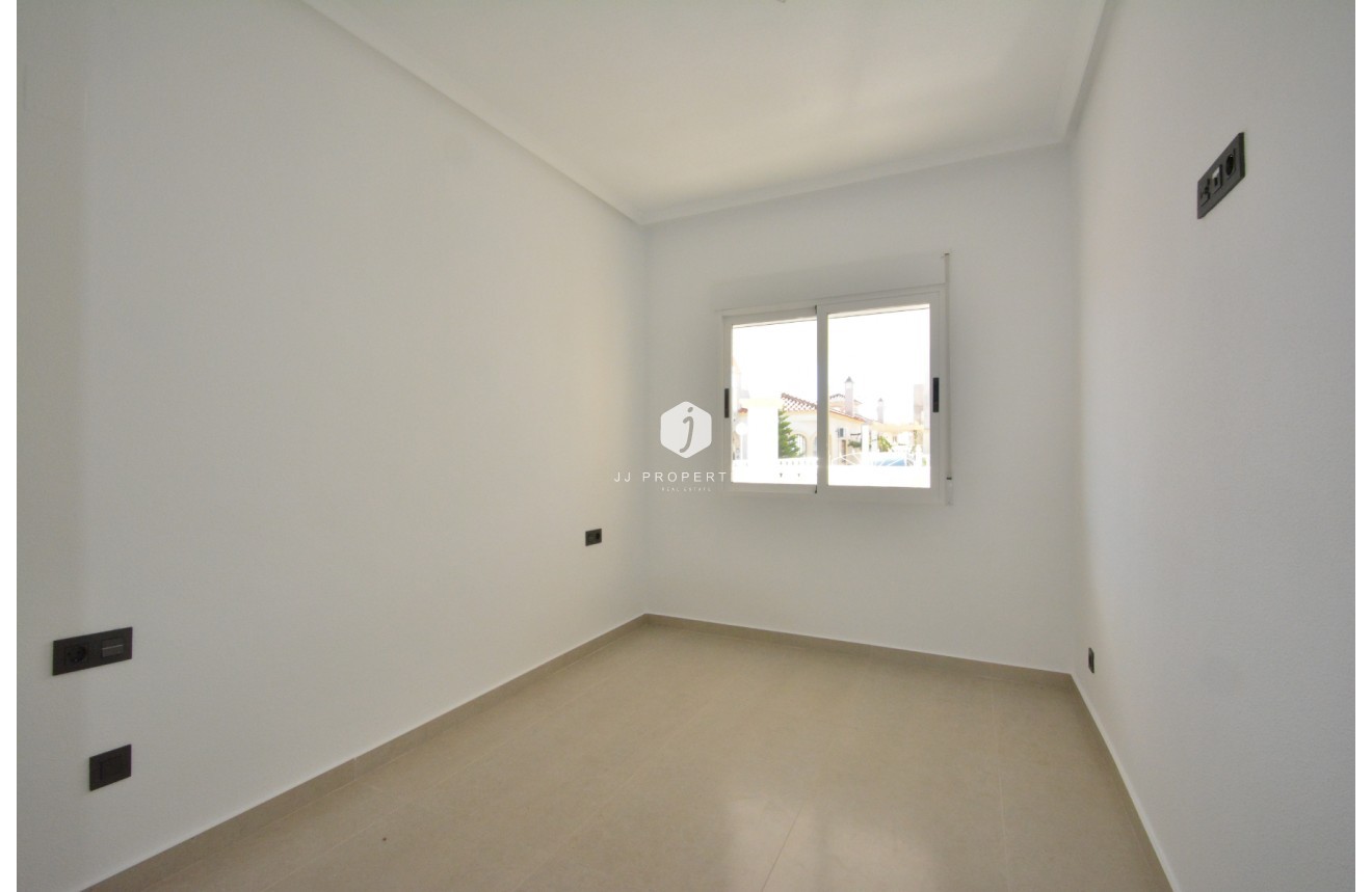 Tweedehands - Villa -
Algorfa - Inland