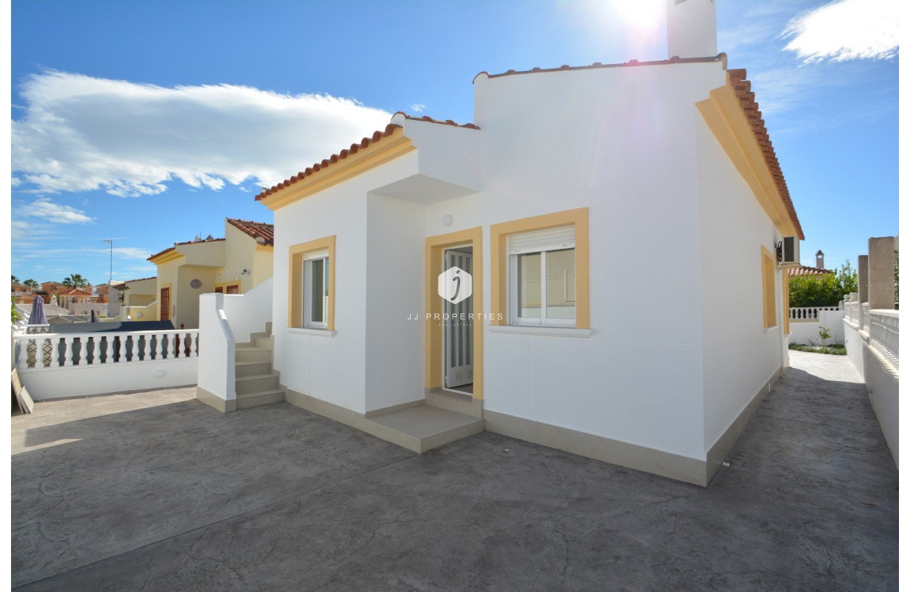 Tweedehands - Villa -
Algorfa - Inland