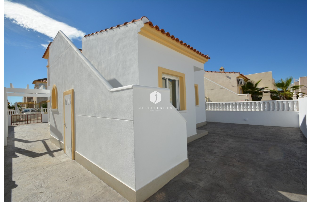 Tweedehands - Villa -
Algorfa - Inland