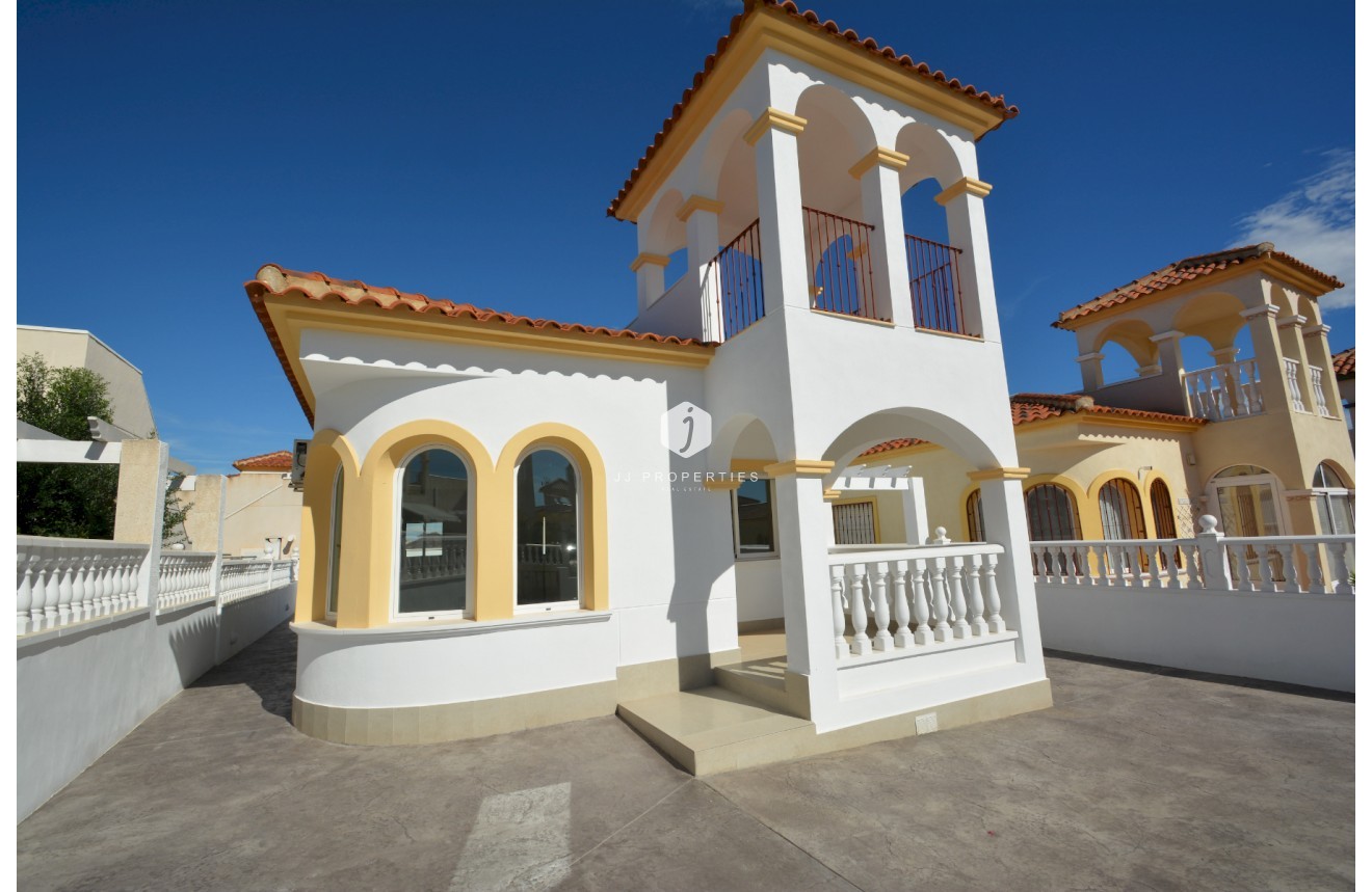 Tweedehands - Villa -
Algorfa - Inland