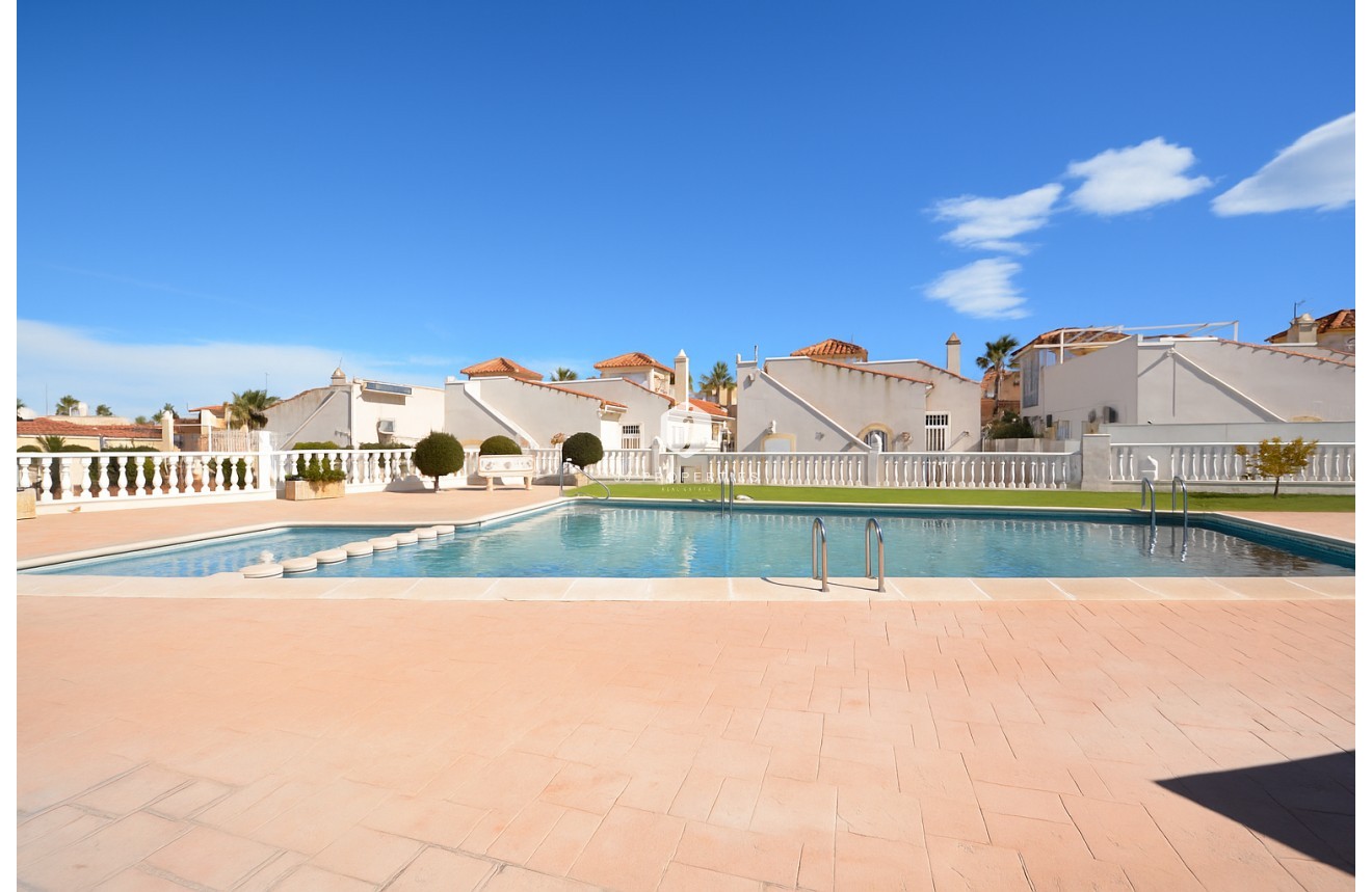 Tweedehands - Villa -
Algorfa - Inland