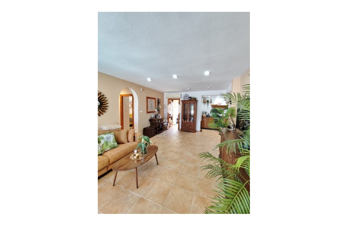 Tweedehands - Villa -
San Miguel de Salinas - Inland