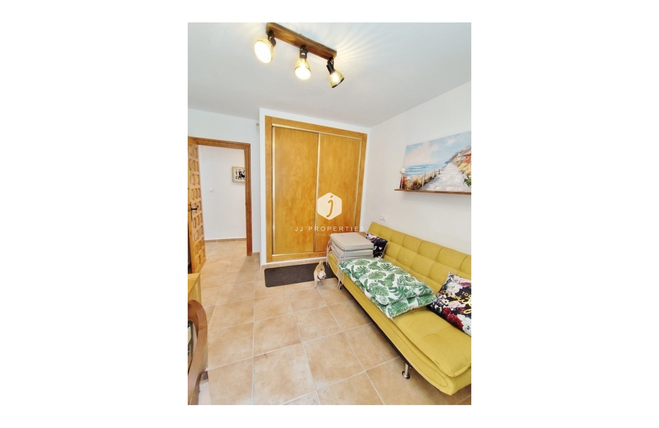 Tweedehands - Villa -
San Miguel de Salinas - Inland