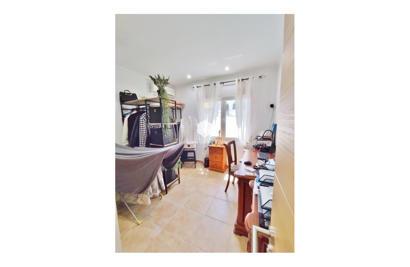 Tweedehands - Villa -
San Miguel de Salinas - Inland