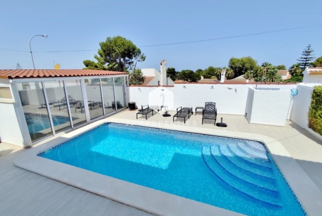 Tweedehands - Villa -
San Miguel de Salinas - Inland