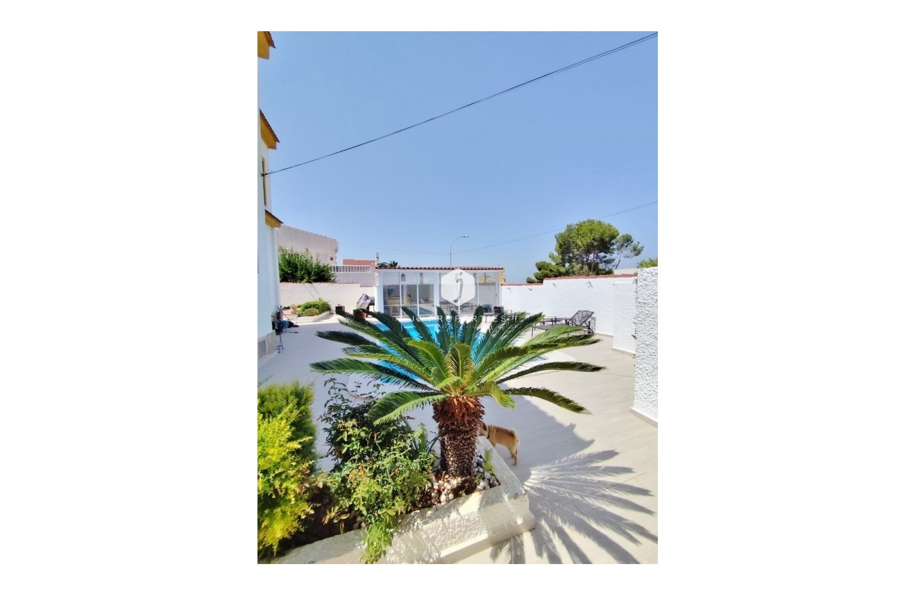 Tweedehands - Villa -
San Miguel de Salinas - Inland