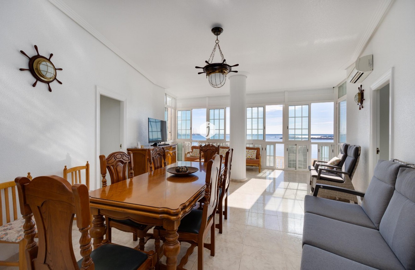 Tweedehands - Appartement / flat -
Torrevieja - Costa Blanca