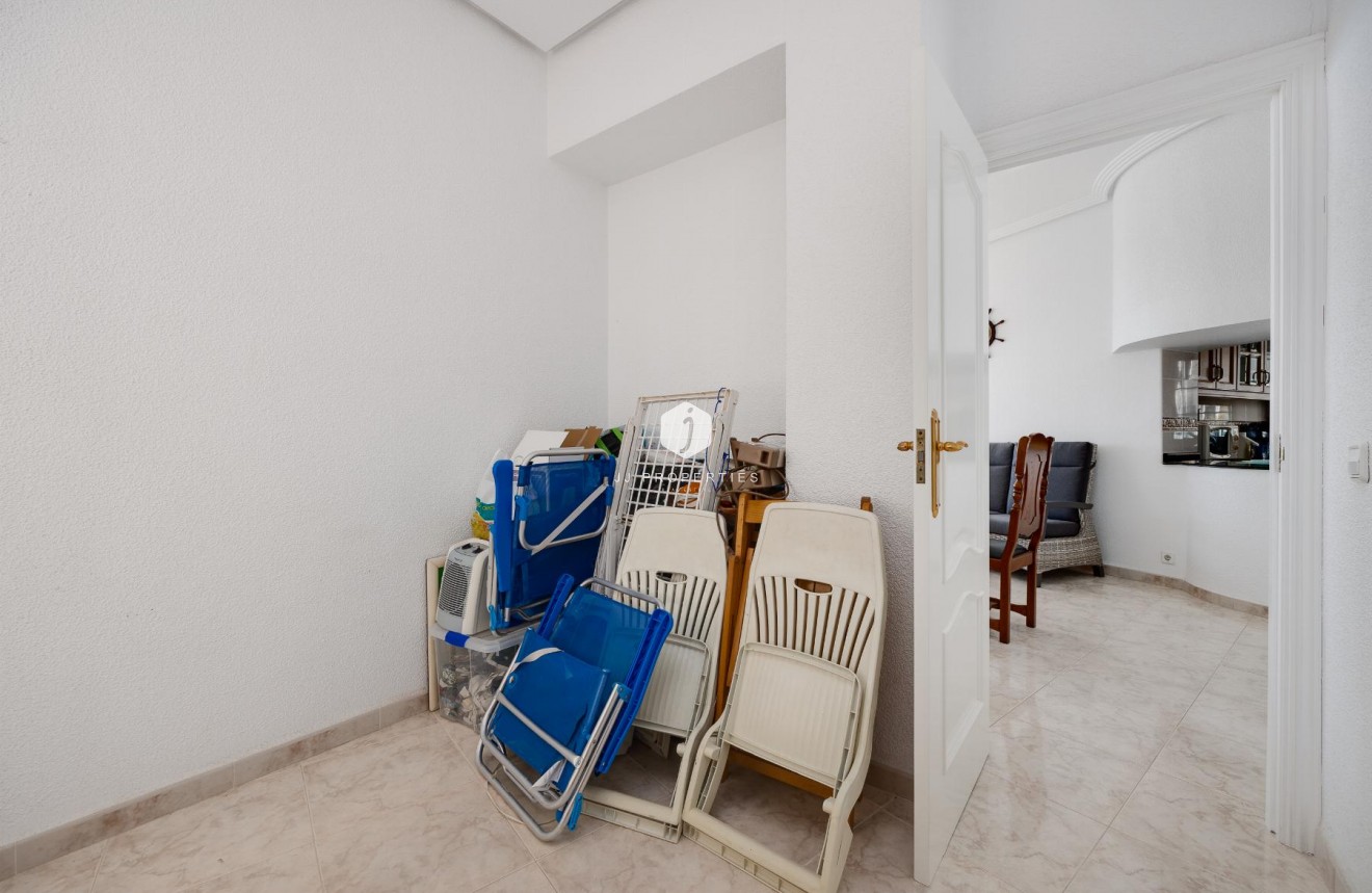 Tweedehands - Appartement / flat -
Torrevieja - Costa Blanca