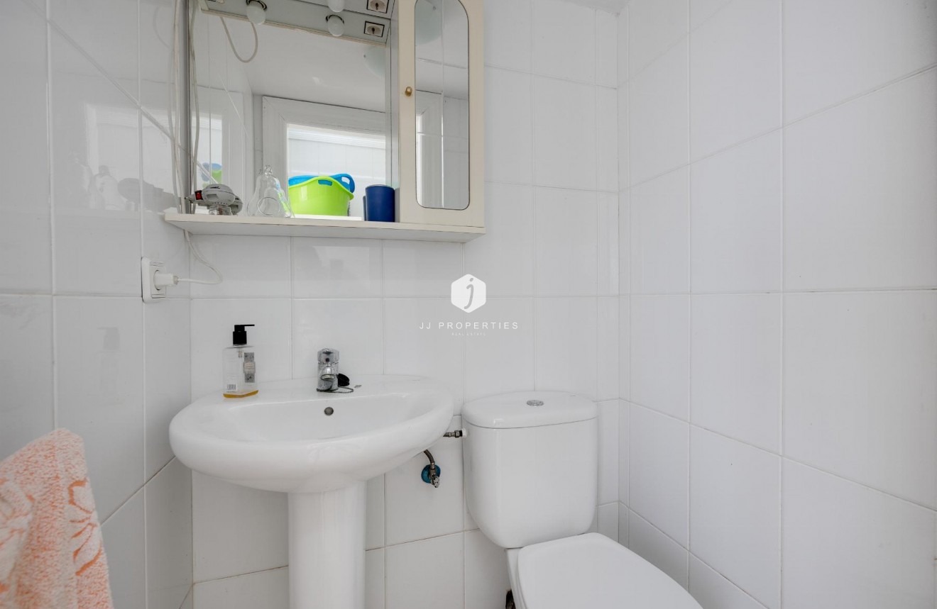 Tweedehands - Appartement / flat -
Torrevieja - Costa Blanca