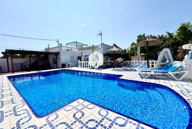 Tweedehands - Villa -
Dolores - Comunidad Valenciana