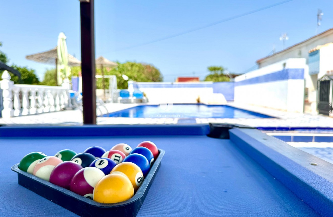 Tweedehands - Villa -
Dolores - Comunidad Valenciana