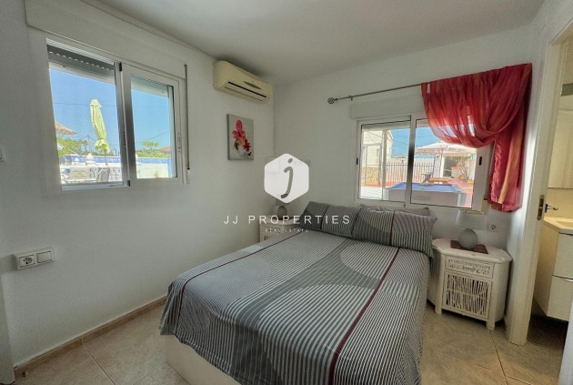 Tweedehands - Villa -
Dolores - Comunidad Valenciana