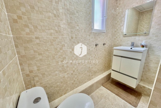 Tweedehands - Villa -
Dolores - Comunidad Valenciana