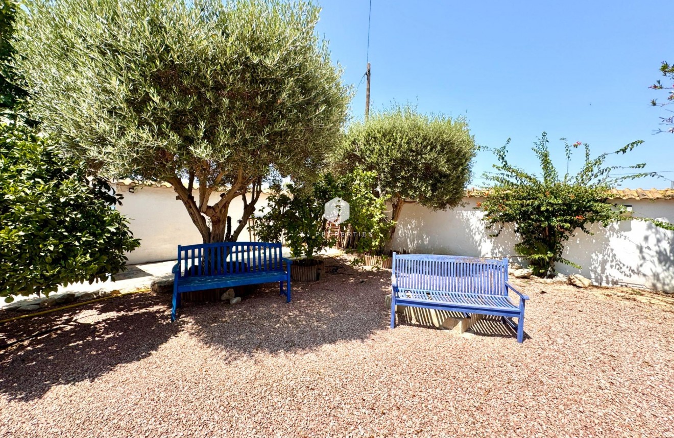 Tweedehands - Villa -
Dolores - Comunidad Valenciana