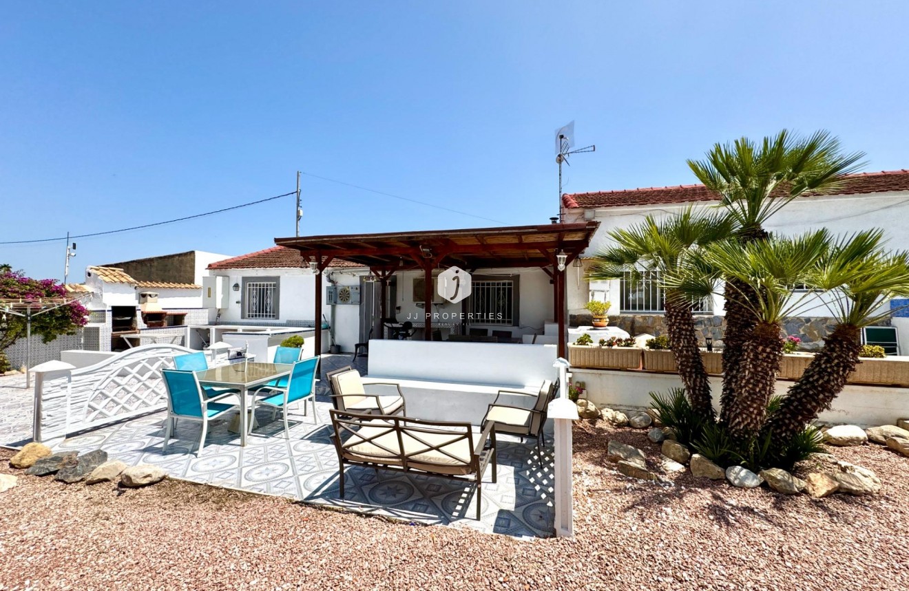 Tweedehands - Villa -
Dolores - Comunidad Valenciana