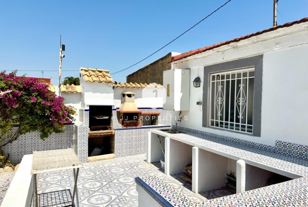 Tweedehands - Villa -
Dolores - Comunidad Valenciana