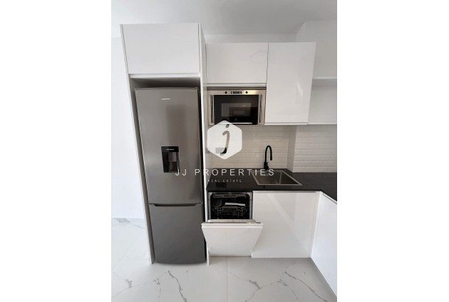 Tweedehands - Appartement / flat -
Torrevieja - Costa Blanca