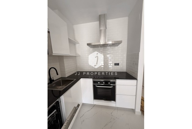 Tweedehands - Appartement / flat -
Torrevieja - Costa Blanca