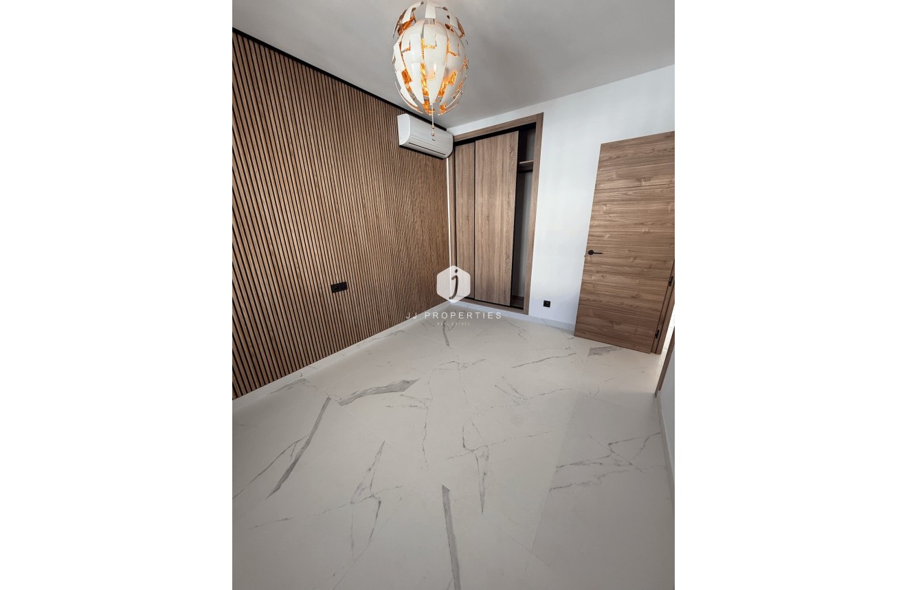 Tweedehands - Appartement / flat -
Torrevieja - Costa Blanca