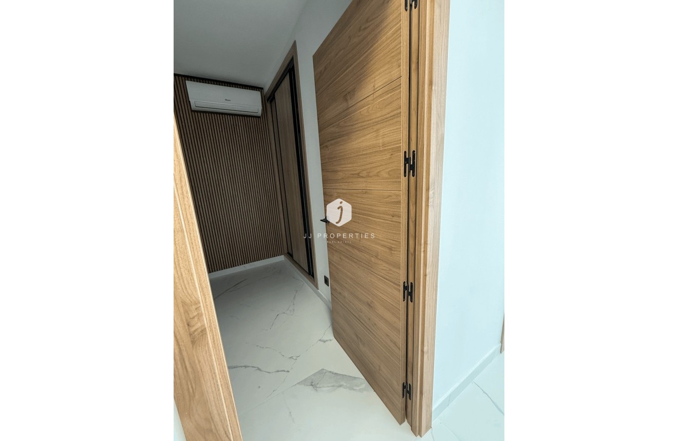 Tweedehands - Appartement / flat -
Torrevieja - Costa Blanca