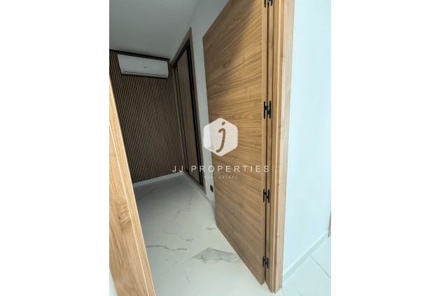 Tweedehands - Appartement / flat -
Torrevieja - Costa Blanca