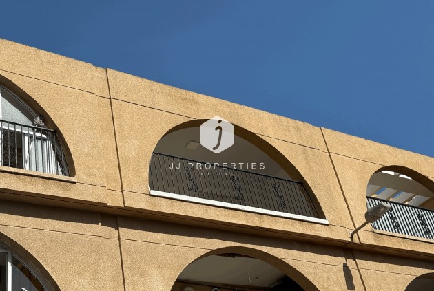 Tweedehands - Appartement / flat -
Torrevieja - Costa Blanca