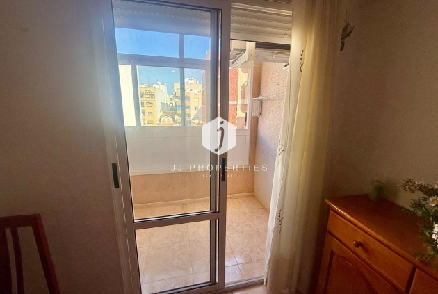 Tweedehands - Appartement / flat -
Torrevieja - PARQUE DE LAS NACIONES