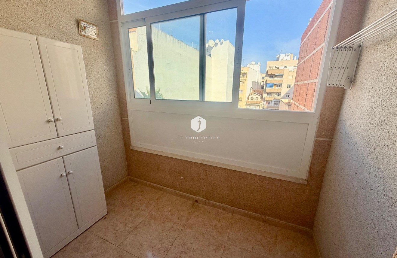 Tweedehands - Appartement / flat -
Torrevieja - PARQUE DE LAS NACIONES