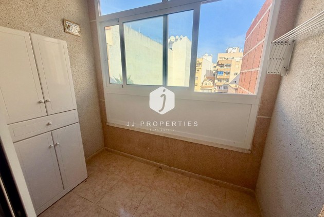 Tweedehands - Appartement / flat -
Torrevieja - PARQUE DE LAS NACIONES