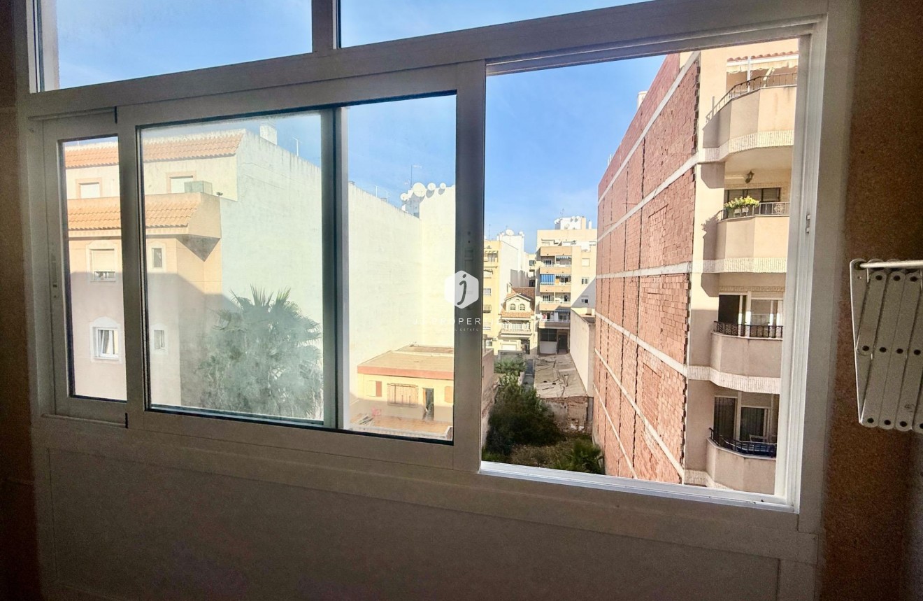 Tweedehands - Appartement / flat -
Torrevieja - PARQUE DE LAS NACIONES