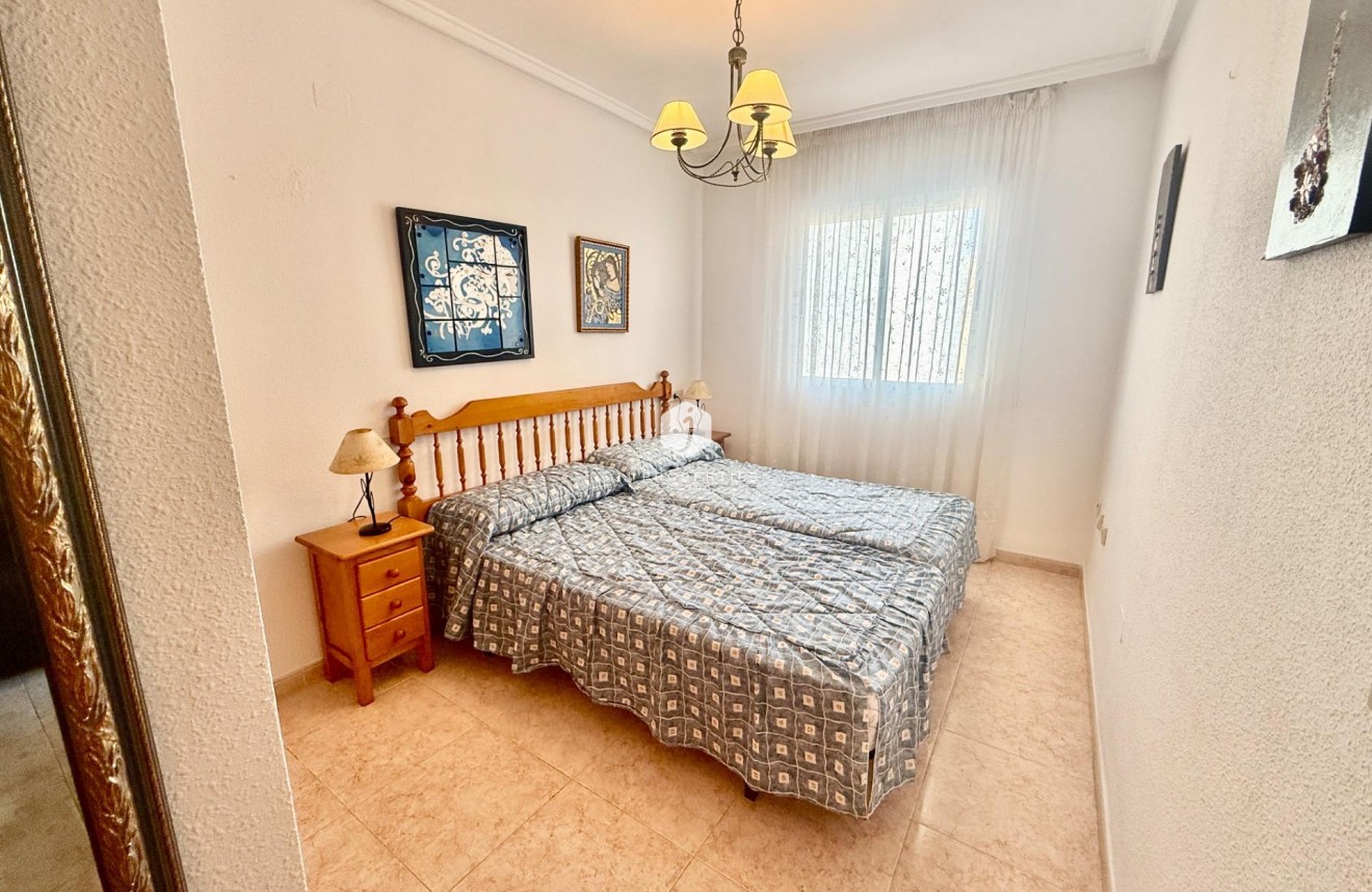 Tweedehands - Appartement / flat -
Torrevieja - PARQUE DE LAS NACIONES