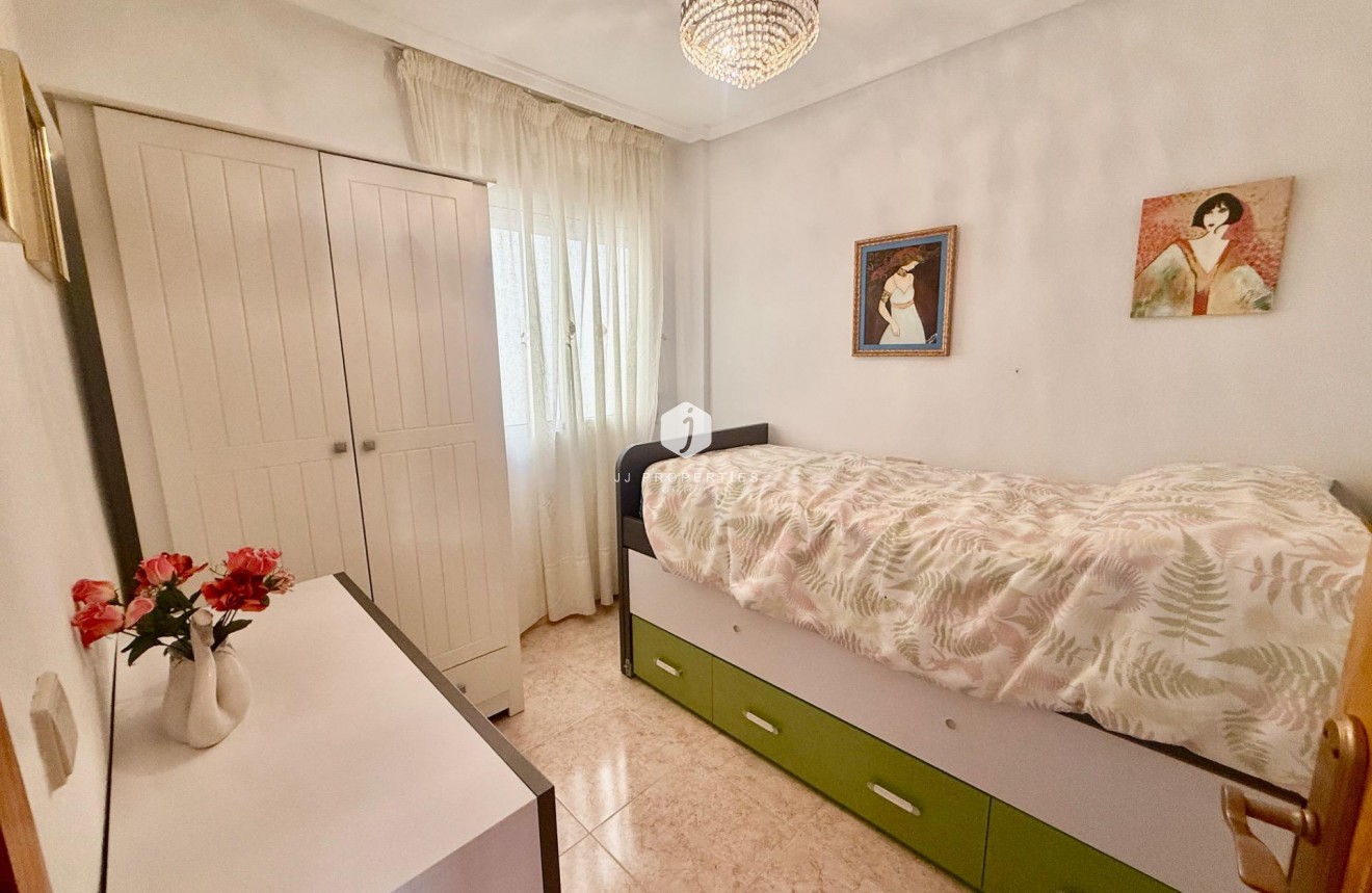 Tweedehands - Appartement / flat -
Torrevieja - PARQUE DE LAS NACIONES