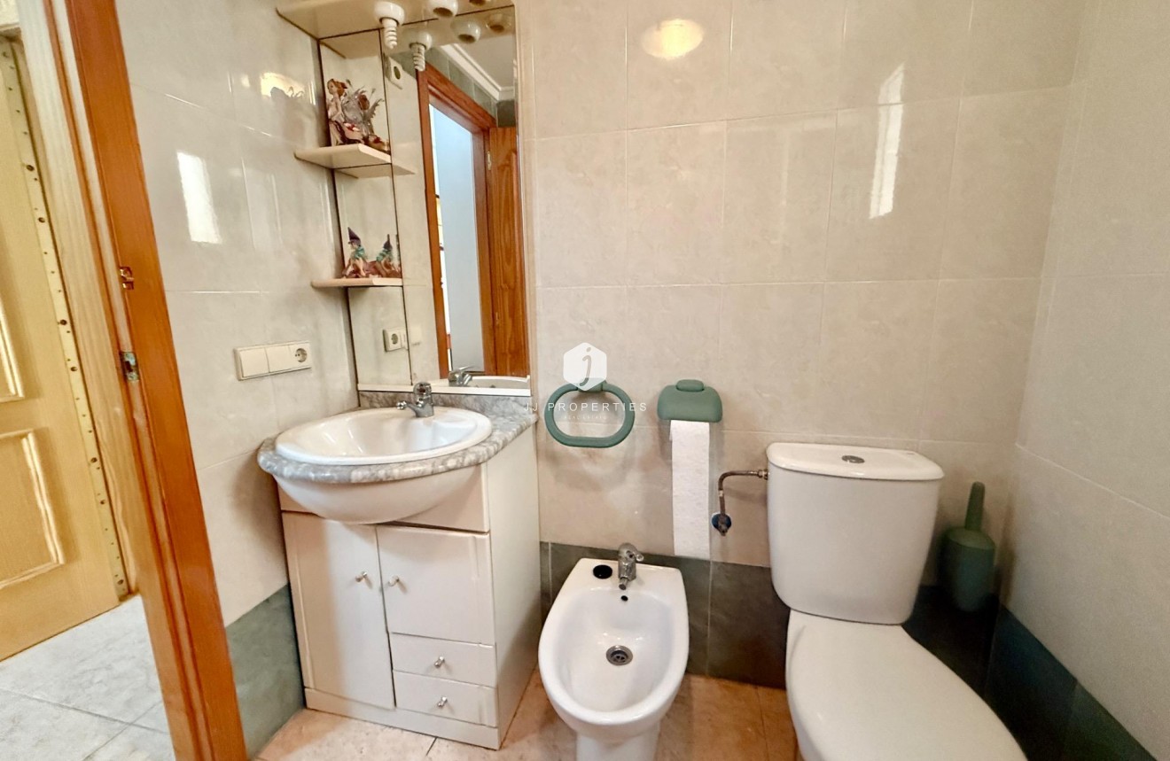 Tweedehands - Appartement / flat -
Torrevieja - PARQUE DE LAS NACIONES