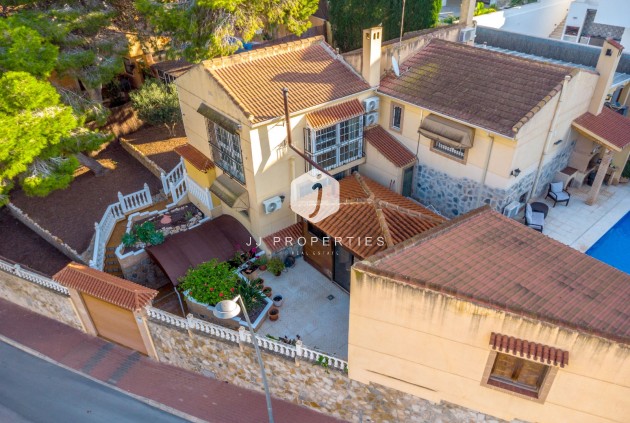 Tweedehands - Chalet -
Torrevieja - Los balcones