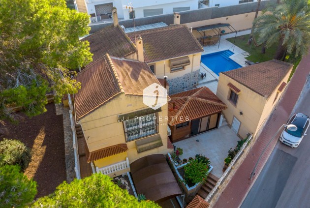 Tweedehands - Chalet -
Torrevieja - Los balcones