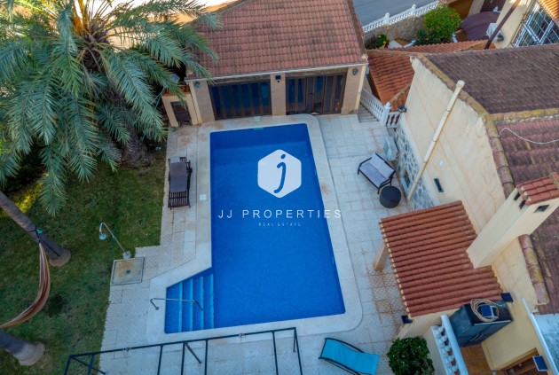 Tweedehands - Chalet -
Torrevieja - Los balcones