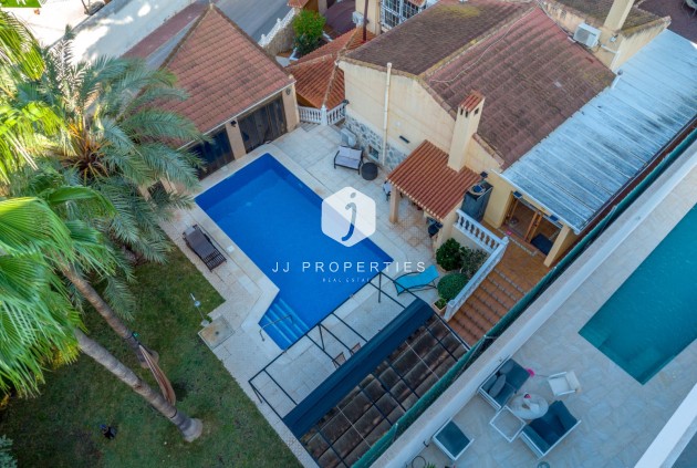 Tweedehands - Chalet -
Torrevieja - Los balcones