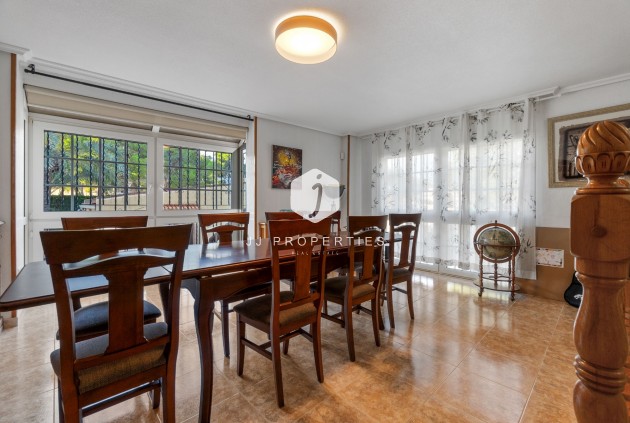 Tweedehands - Chalet -
Torrevieja - Los balcones