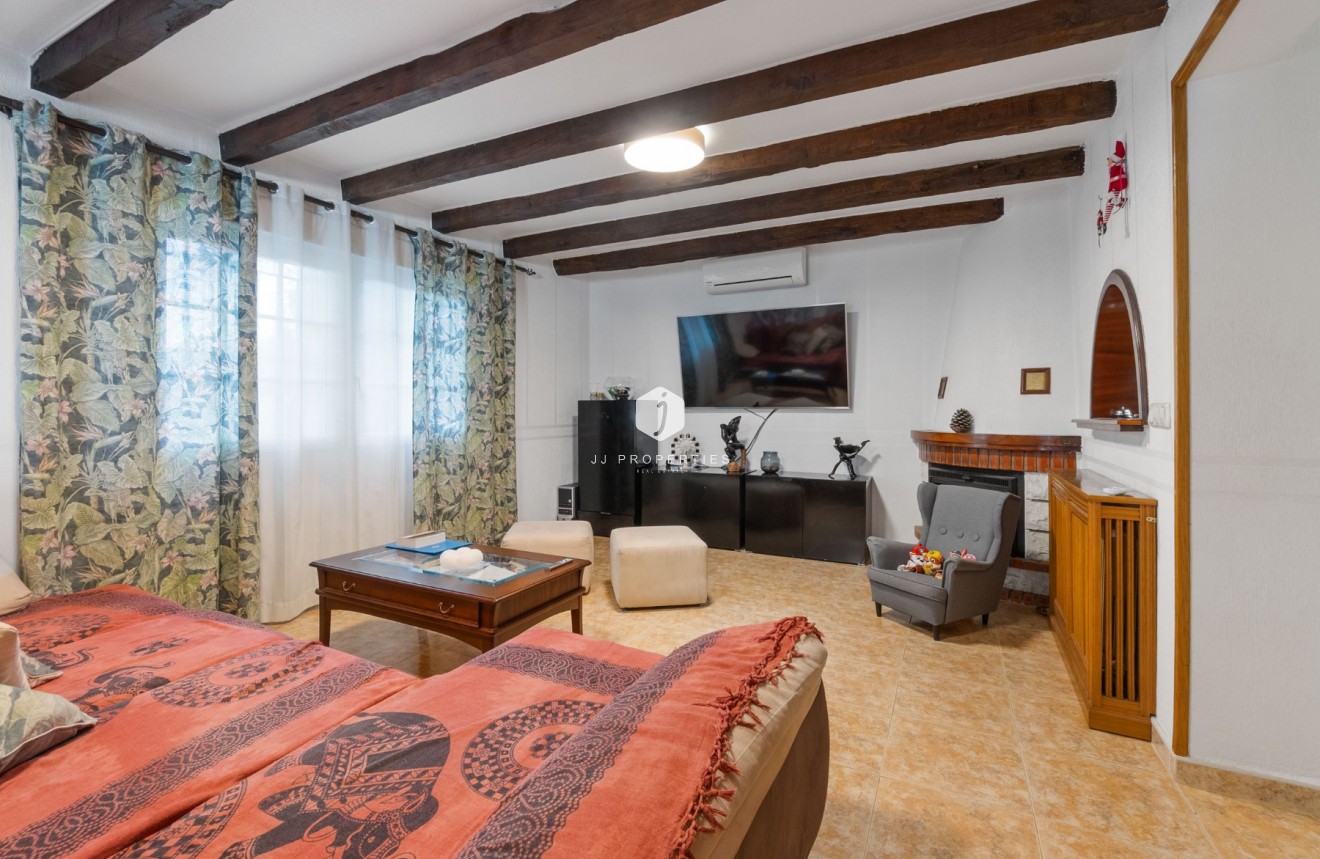 Tweedehands - Chalet -
Torrevieja - Los balcones