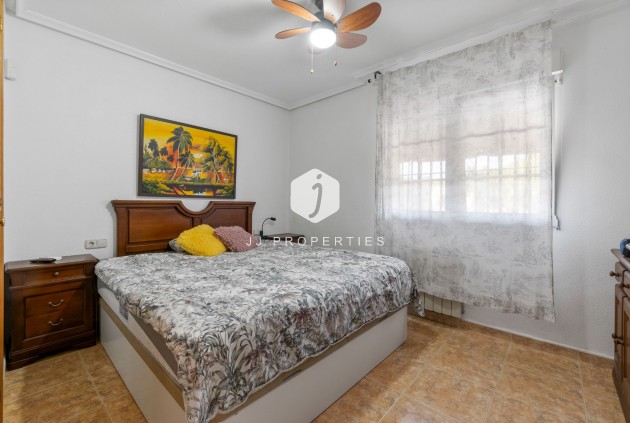 Tweedehands - Chalet -
Torrevieja - Los balcones