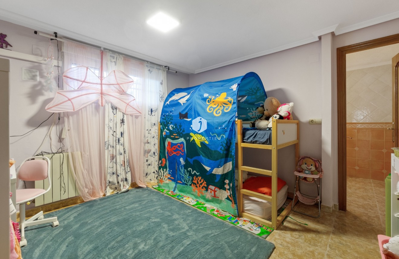 Tweedehands - Chalet -
Torrevieja - Los balcones