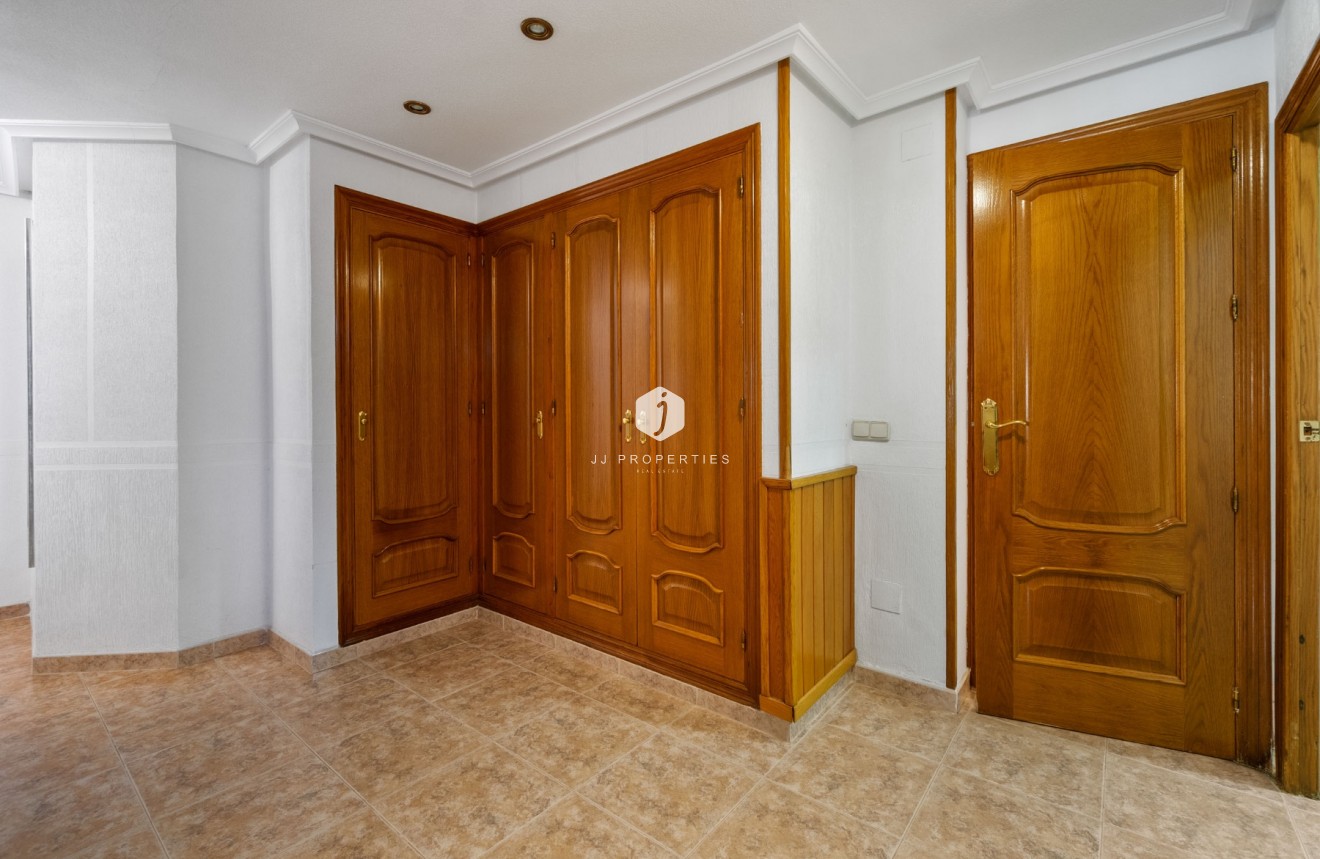 Tweedehands - Chalet -
Torrevieja - Los balcones