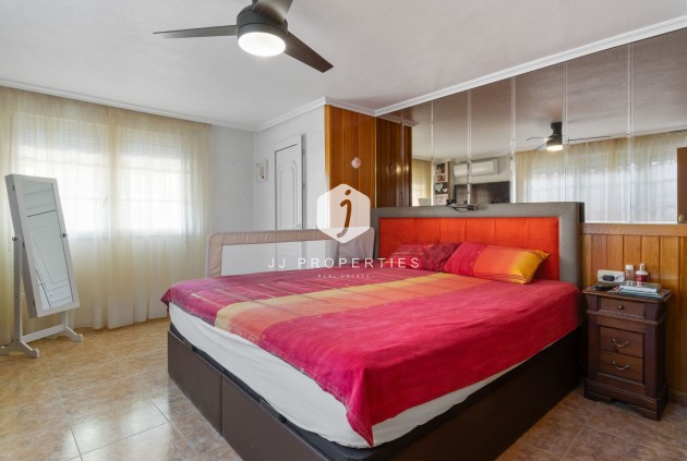 Tweedehands - Chalet -
Torrevieja - Los balcones