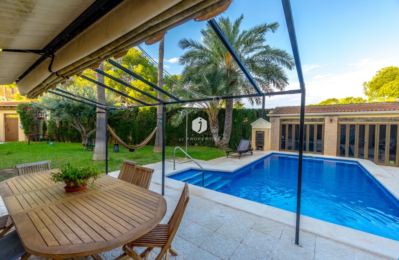 Tweedehands - Chalet -
Torrevieja - Los balcones