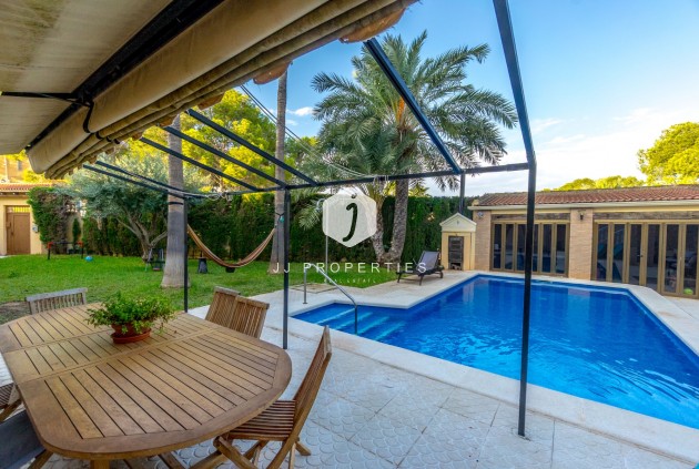 Tweedehands - Chalet -
Torrevieja - Los balcones