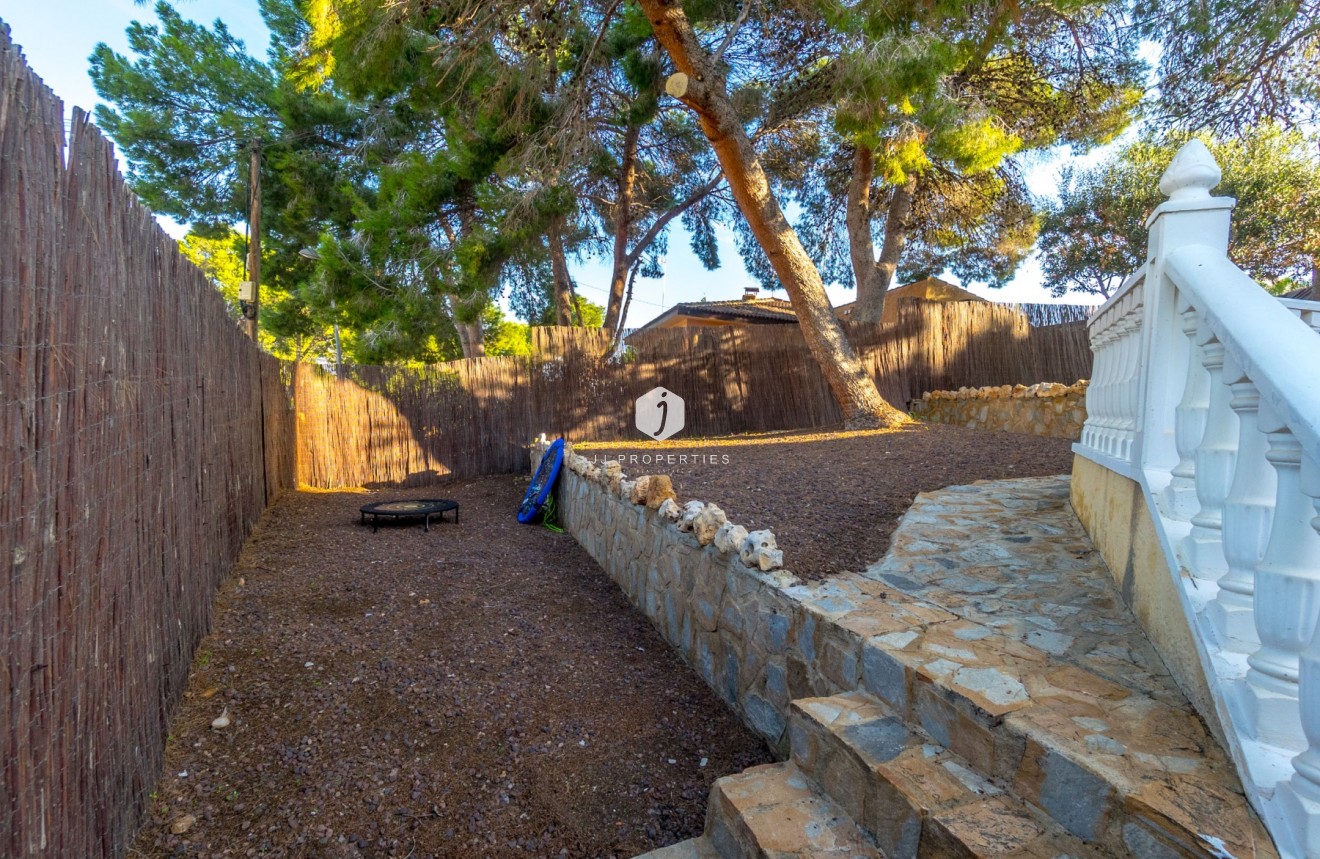 Tweedehands - Chalet -
Torrevieja - Los balcones