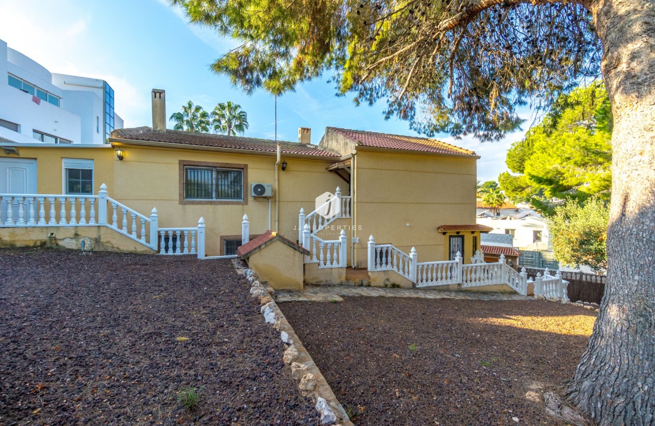 Tweedehands - Chalet -
Torrevieja - Los balcones